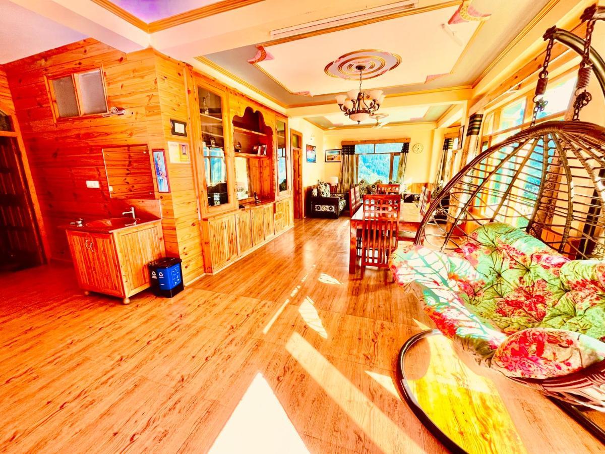Woods Villa- A Luxury Mountains View Cottages Manāli Exterior foto