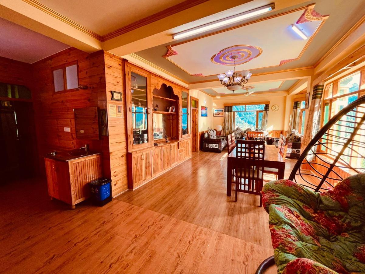 Woods Villa- A Luxury Mountains View Cottages Manāli Exterior foto
