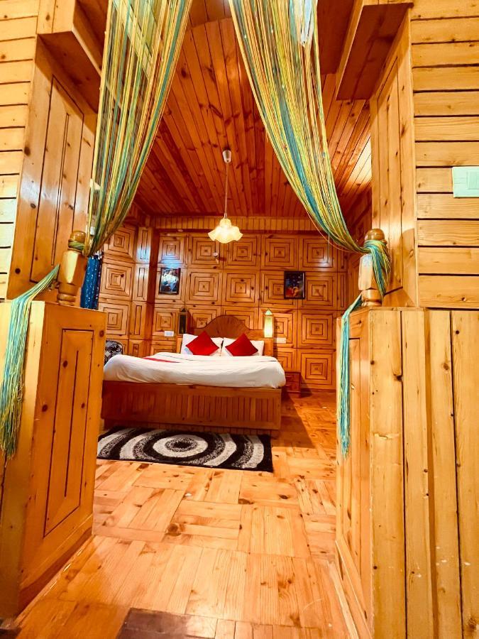 Woods Villa- A Luxury Mountains View Cottages Manāli Exterior foto